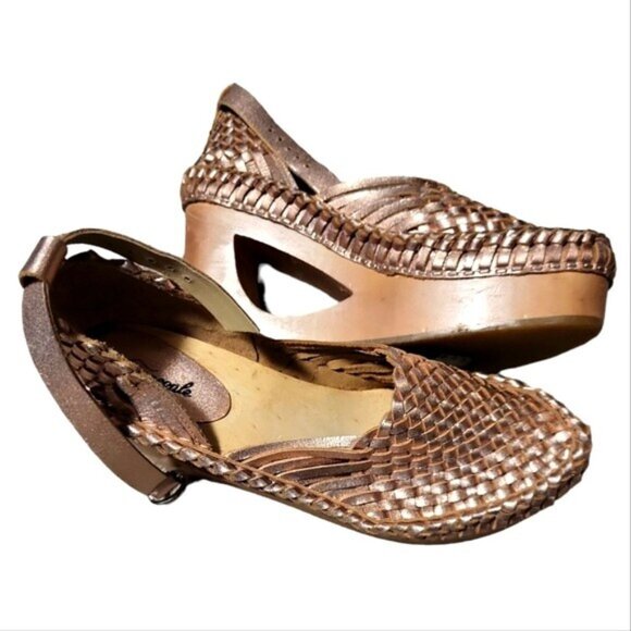 Free People  Rose Gold Teagan Huarache Platform Clogs Womens Sz 7.5 - Picture 8 of 11